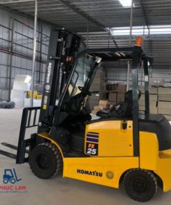 xe-nang-komatsu-2.5-tan