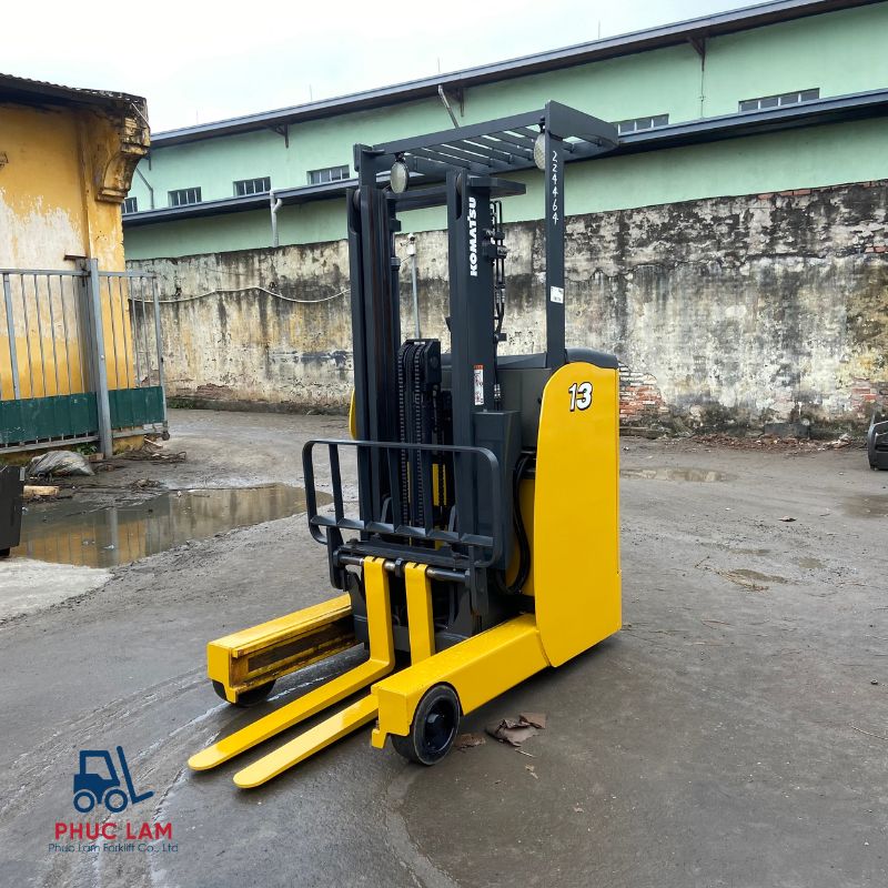 Xe nâng điện đứng lái Komatsu 1.3 tấn FB13RS-15 cũ giá tốt