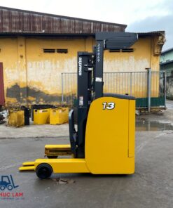 xe-nang-dien-dung-lai-1.3-tan-Komatsu
