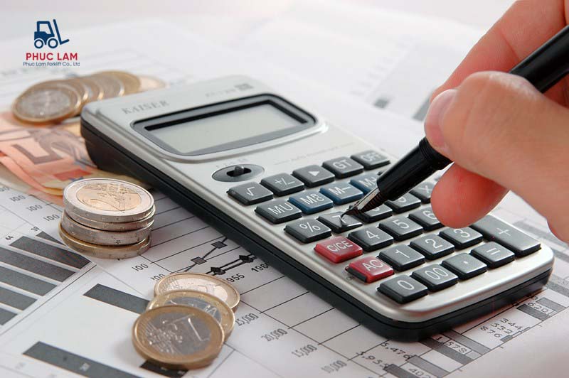 Chi phí đầu tư cho việc mua xe nâng