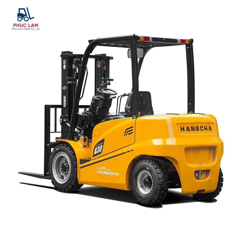 Nhược điểm của xe nâng điện - Cần sạc điện kịp thời