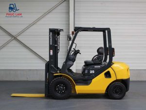 Giá Xe Nâng Komatsu 3 Tấn Chính Hãng