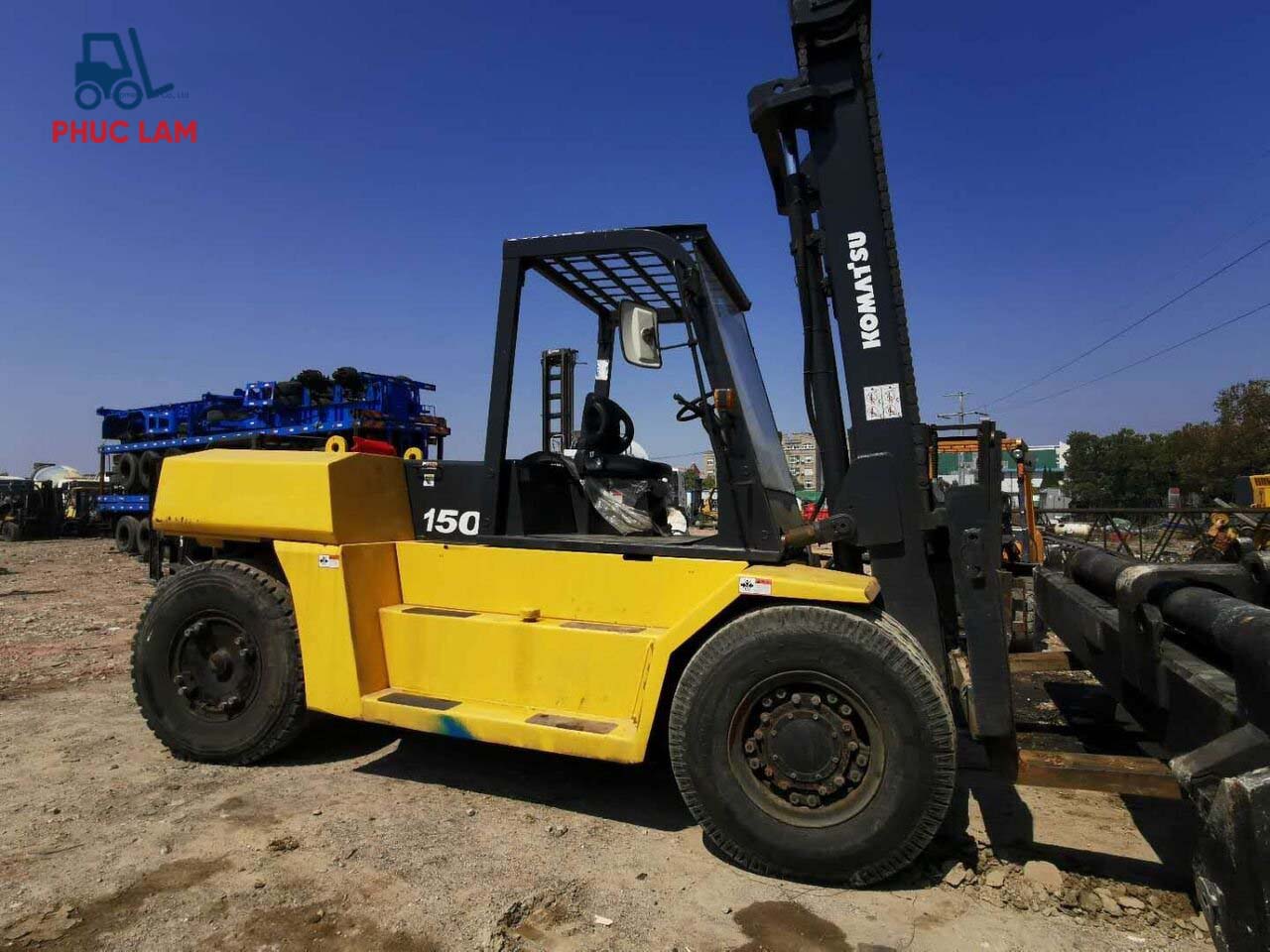 Kiểm tra kỹ bề ngoài của xe