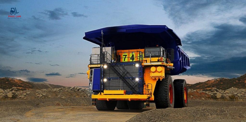 Xe ben Komatsu 930E-5