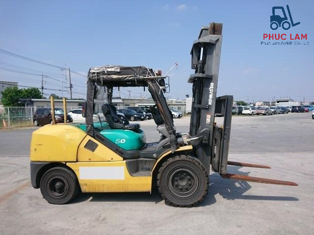 Xe nâng dầu Komatsu 5.0 tấn model FD50AT-10 cũ