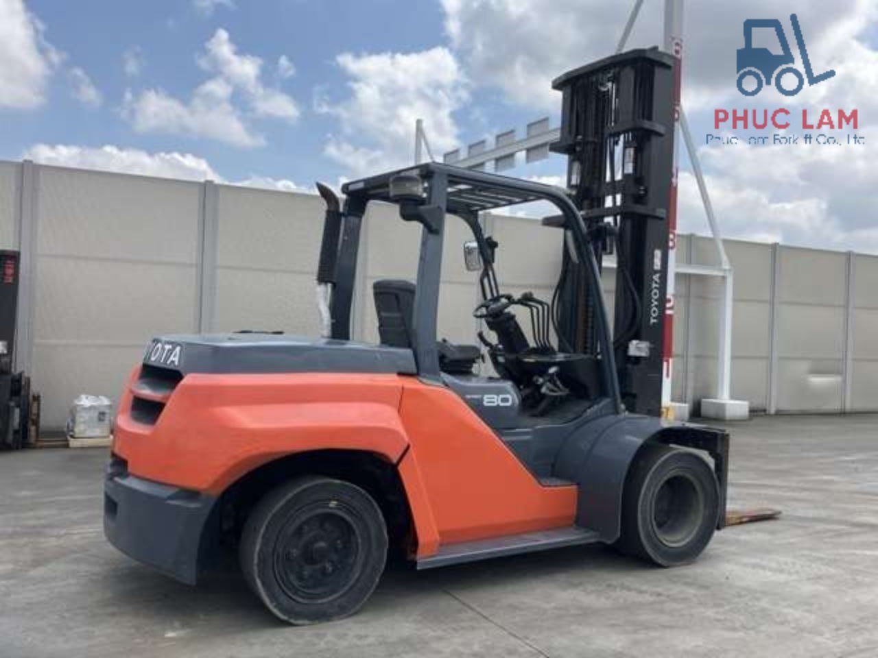 Xe nâng dầu Toyota 8.0 tấn model 8FD80 cũ