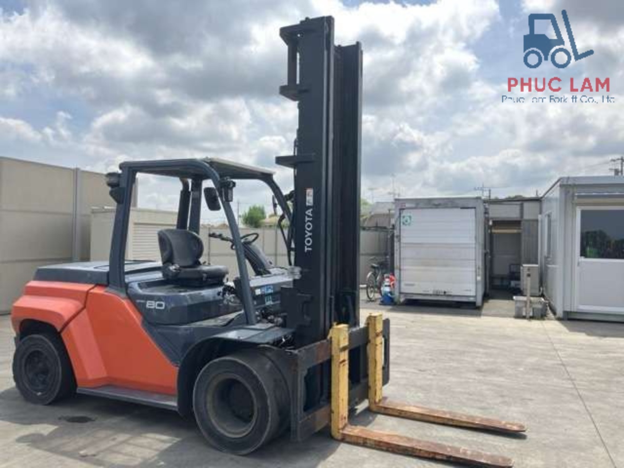 Xe nâng dầu Toyota 8.0 tấn model 8FD80 cũ