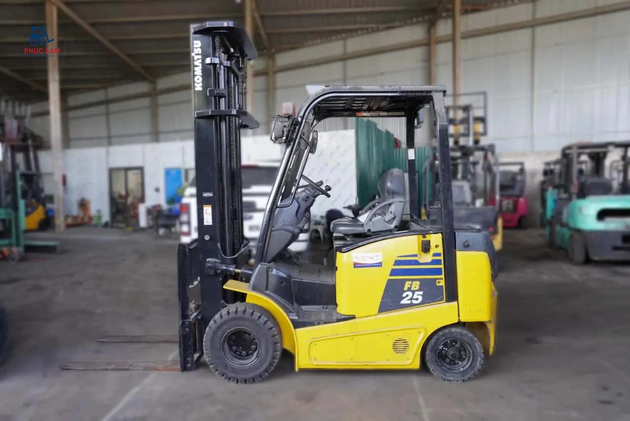 Xe nâng điện hàng Nhật bãi