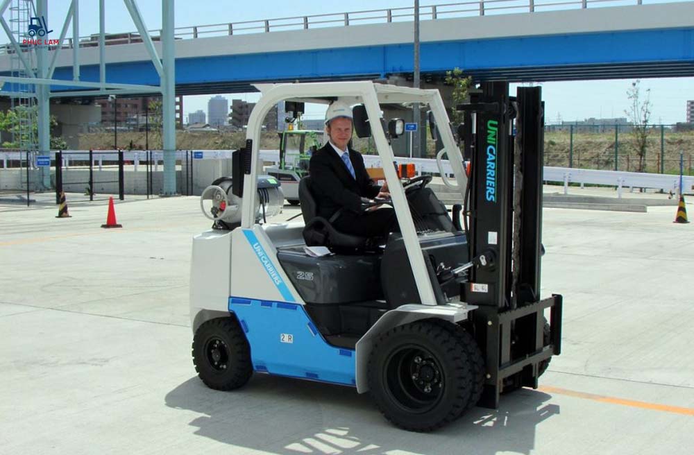Xuất xứ của xe nâng hàng