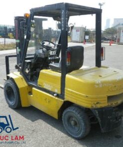 xe-nang-dau-komatsu-2.5-tan