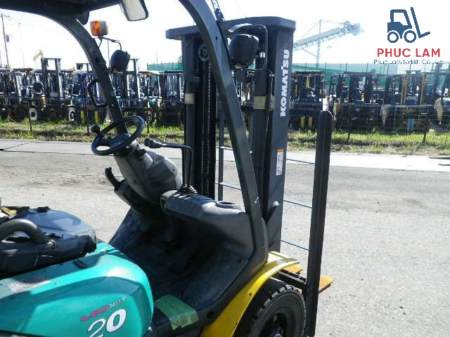 Xe nâng dầu Komatsu 2 tấn model FD20T-15 cũ