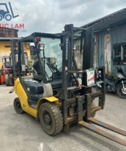 Xe nâng dầu Komatsu 2.0 tấn model FD20T-17