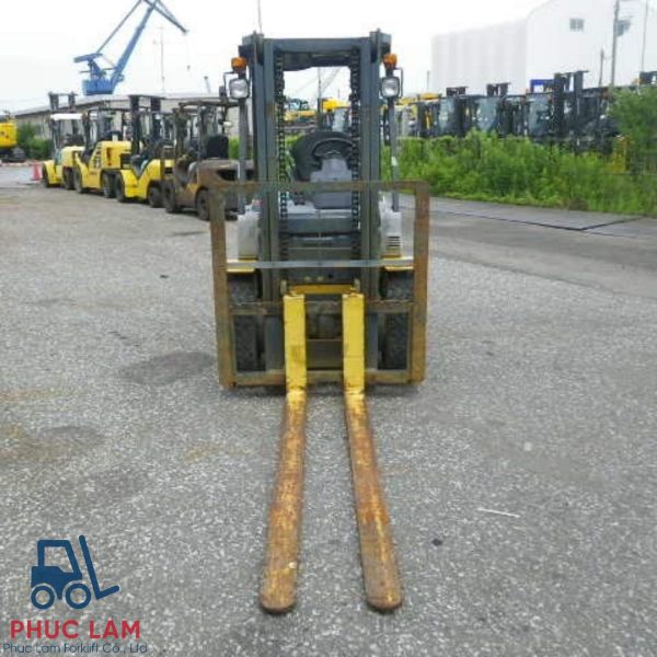 Xe nâng dầu Komatsu 3 tấn model FD30T-16 cũ