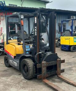 Xe nâng dầu TCM 2.0 tấn model FD20T13 cũ