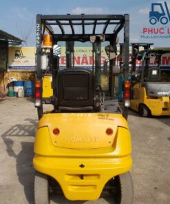 Xe nâng điện ngồi lái Komatsu 2.0 tấn model FB20AF-12 cũ