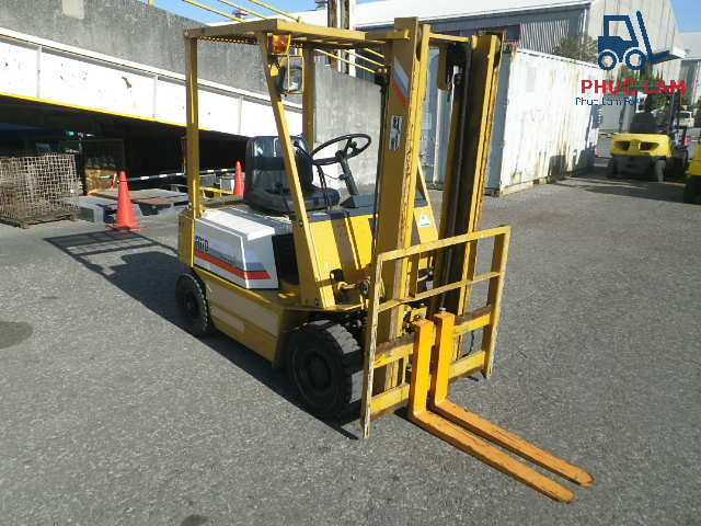 Xe nâng xăng Komatsu