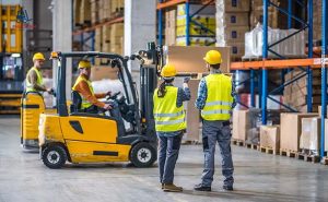 Hướng Dẫn Cách Lái Xe Nâng Thành Thạo Trong 10 Phút