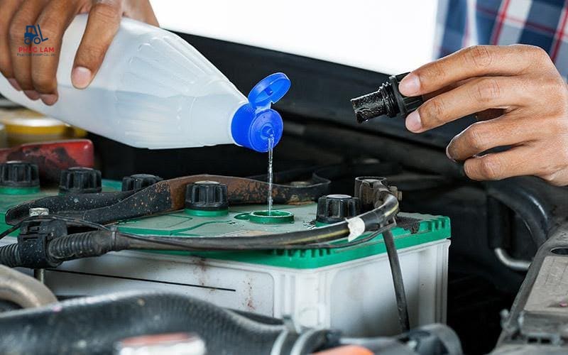 Nước cất châm bình ắc quy