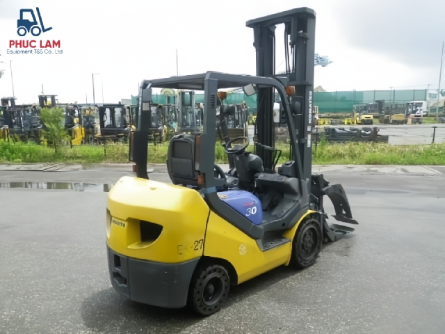 Xe nâng dầu Komatsu 3.0 tấn model FD30NT-16 cũ