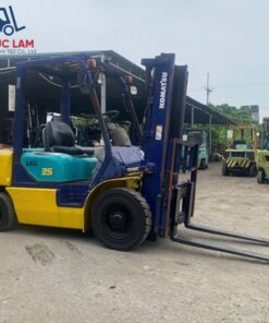 Xe nâng dầu ngồi lái Komatsu 2.5 tấn model FD25T-12 cũ