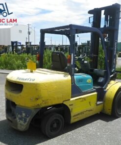 Xe nâng dầu ngồi lái Komatsu 4.5 tấn model FD45T-7 cũ