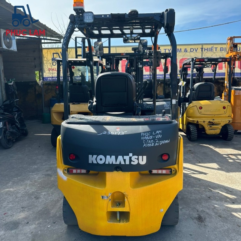 Xe nâng điện Komatsu 2.5 tấn model FE25H-1 tại cũ Phúc Lâm