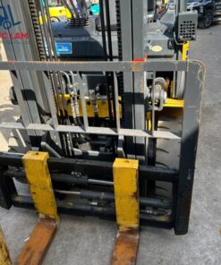 Xe nâng điện Komatsu 2.5 tấn model FE25H-1 tại cũ Phúc Lâm