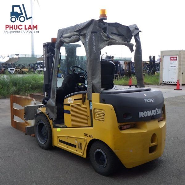 Xe nâng điện Komatsu 3.0 tấn model FE30-1 cũ