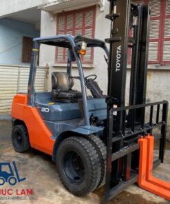 xe-nang-dau-toyota-cu-3-tan-2016