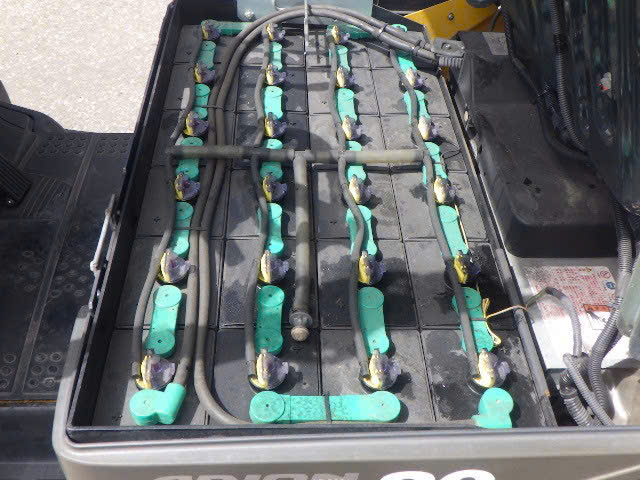 Xe nâng điện Komatsu 2.0 tấn model FB20A-12 cũ