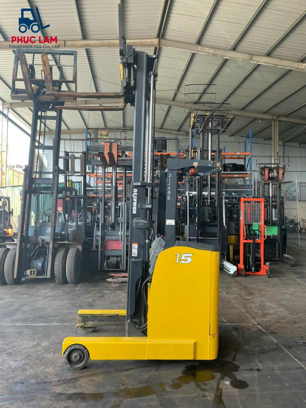 Xe nâng điện Komatsu đứng lái 1.5 tấn