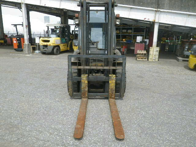 Xe Nâng Dầu Komatsu 4 Tấn FH40-1 | Sản Xuất 2014, Giá Tốt – Giao Hàng Toàn Quốc