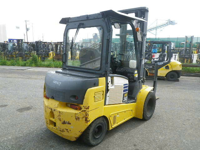 Xe nâng điện Komatsu 3 t FE30-1 (1)