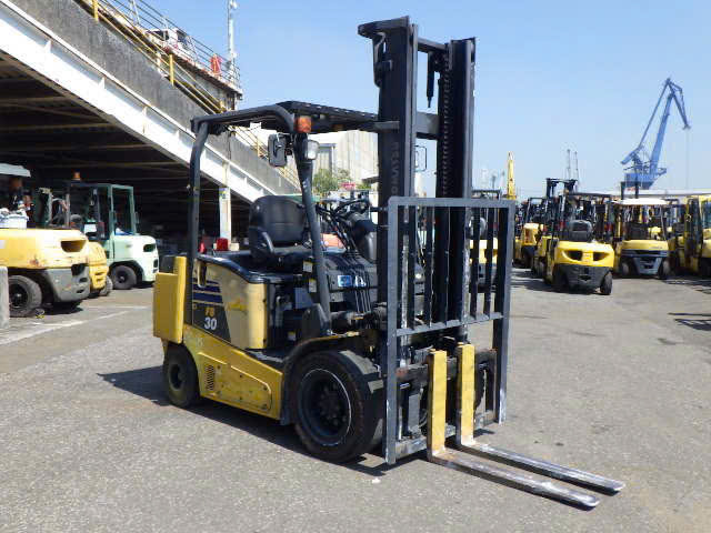 Xe nâng điện Komatsu FB30-12