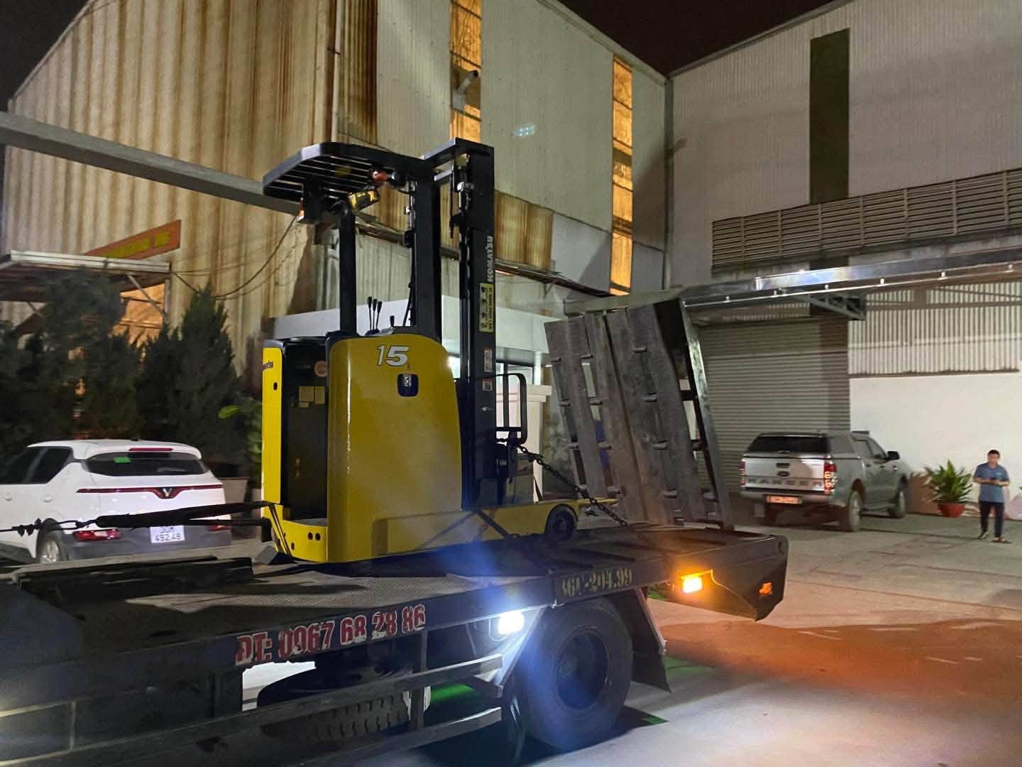 Bãi xe nâng Nhật bãi tại Hà Nam – Đa dạng xe điện và xe dầu Komatsu