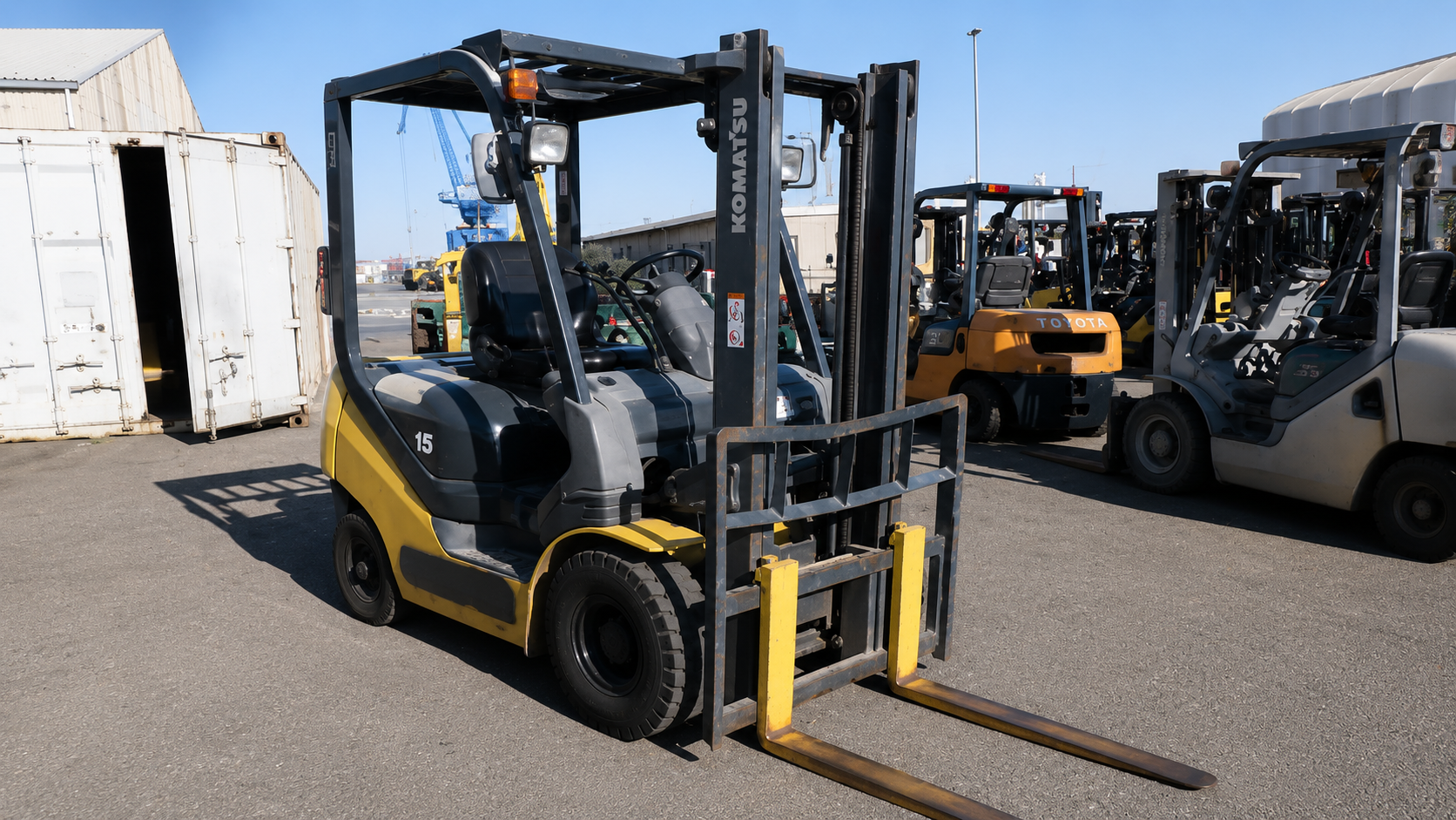 Thị trường xe nâng Komatsu cũ đang thay đổi ra sao trước xu hướng đầu tư thiết bị mới?