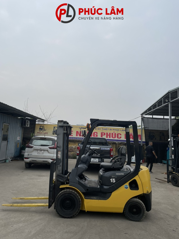 Xe nâng dầu 1.5 tấn Komatsu FD15T-21 - Ảnh 3