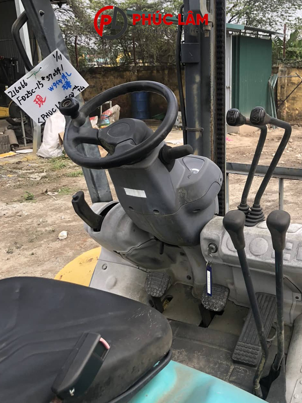 Xe nâng dầu ngồi lái 2.5 tấn Komatsu FD25C-15 - Ảnh 5