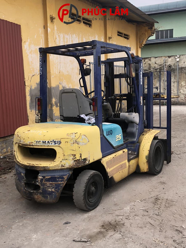 Xe nâng dầu Komatsu ngồi lái 2.5 tấn FD25T-12 - Ảnh 3
