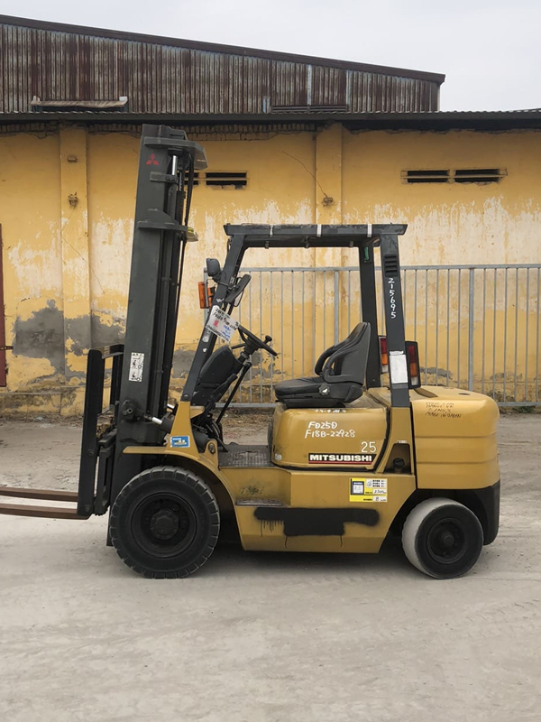 Xe nâng dầu 2.5 tấn Mitsubishi FD25D