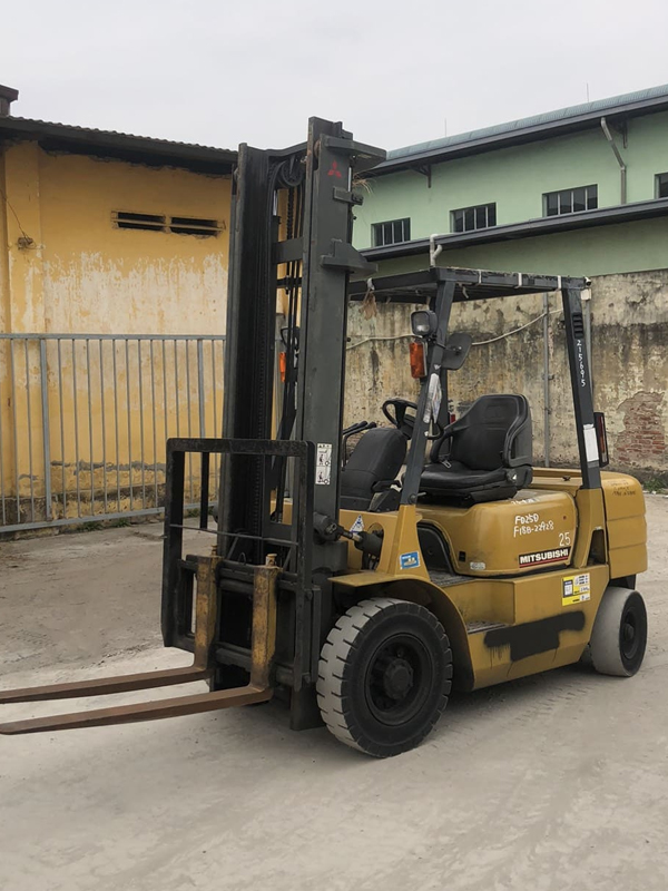 Xe nâng dầu 2.5 tấn Mitsubishi FD25D - Ảnh 2