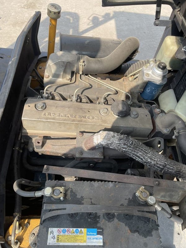 Xe nâng dầu 2 tấn Komatsu FD20-11 - Ảnh 4