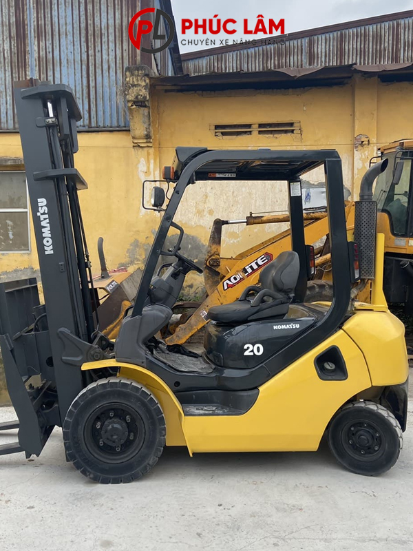 Xe nâng dầu ngồi lái 2 tấn Komatsu FD20T-17 - Ảnh 4