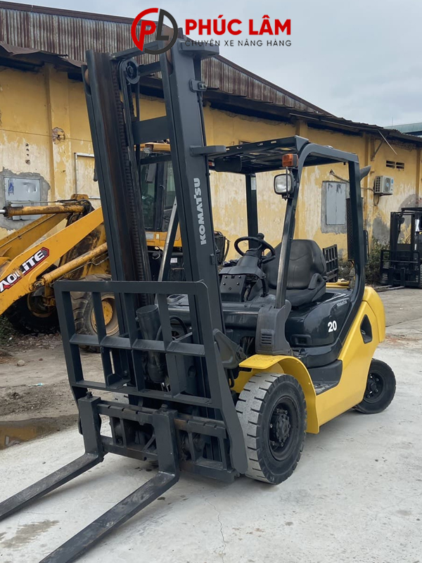 Xe nâng dầu ngồi lái 2 tấn Komatsu FD20T-17 - Ảnh 2