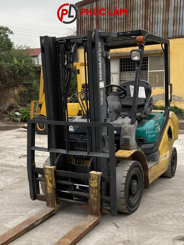 Xe nâng dầu 2,5 tấn Komatsu FD25C-16 - Ảnh 2