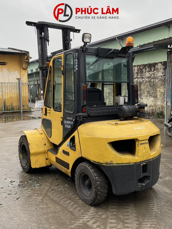 Xe nâng dầu 3 tấn Komatsu FD30HT-17 - Ảnh 4