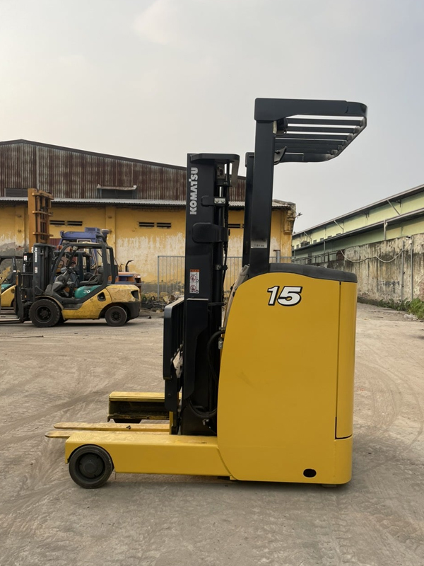 Xe nâng điện đứng lái 1.5 tấn Komatsu FB15RL-15