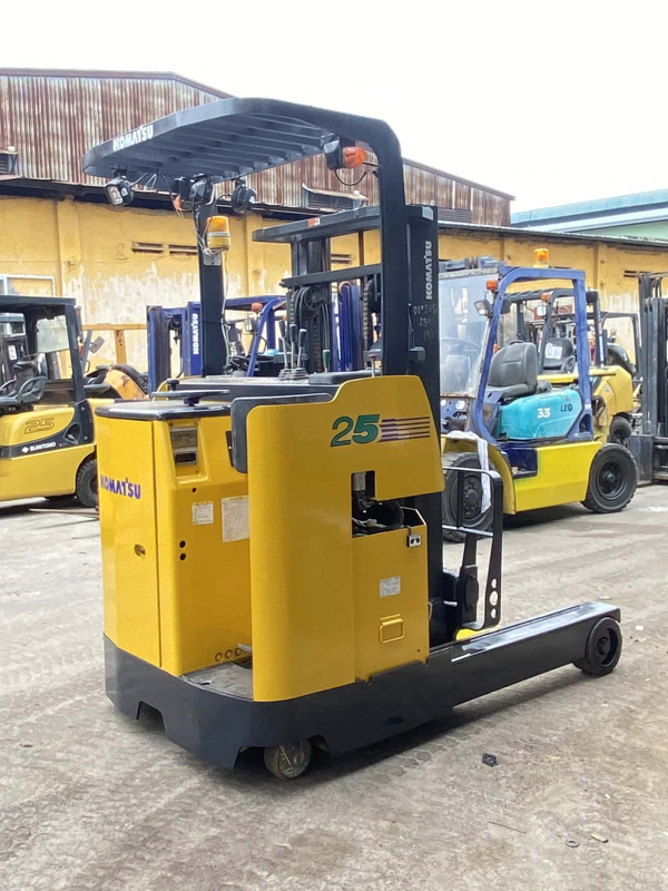 Xe nâng điện đứng lái 2.5 tấn Komatsu FB25RN-4 - Ảnh 2