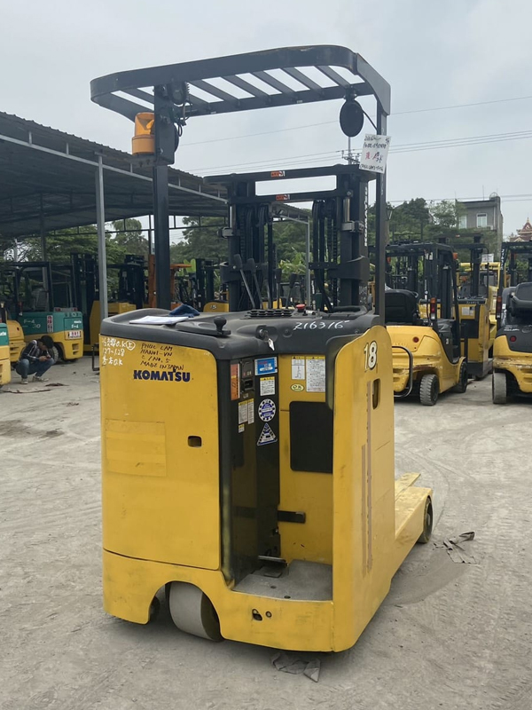 Xe nâng điện Komatsu đứng lái 1.8 tấn FB18RL-15