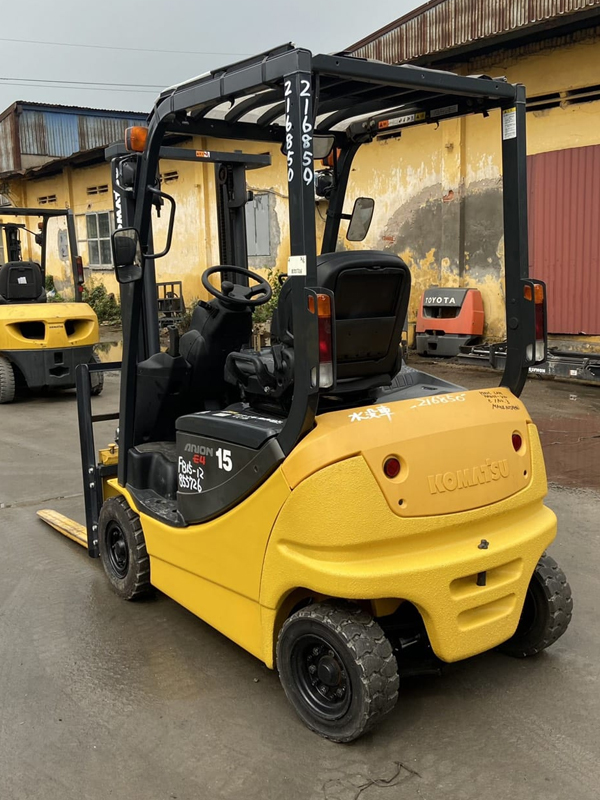Xe nâng điện Komatsu ngồi lái 1,5 tấn FB15-12 - Ảnh 5